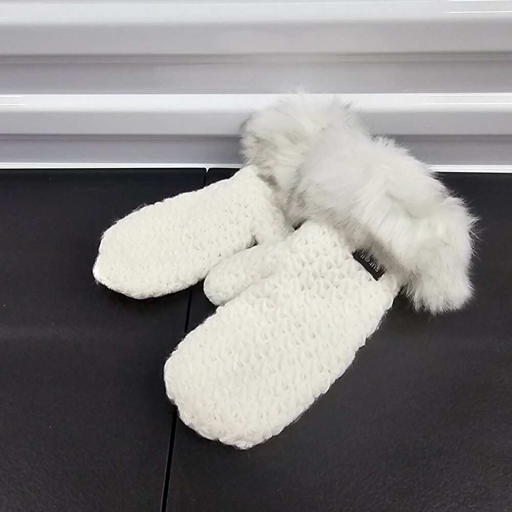Surell Handmade Starfish Knit Mittens with Faux Fur Trim